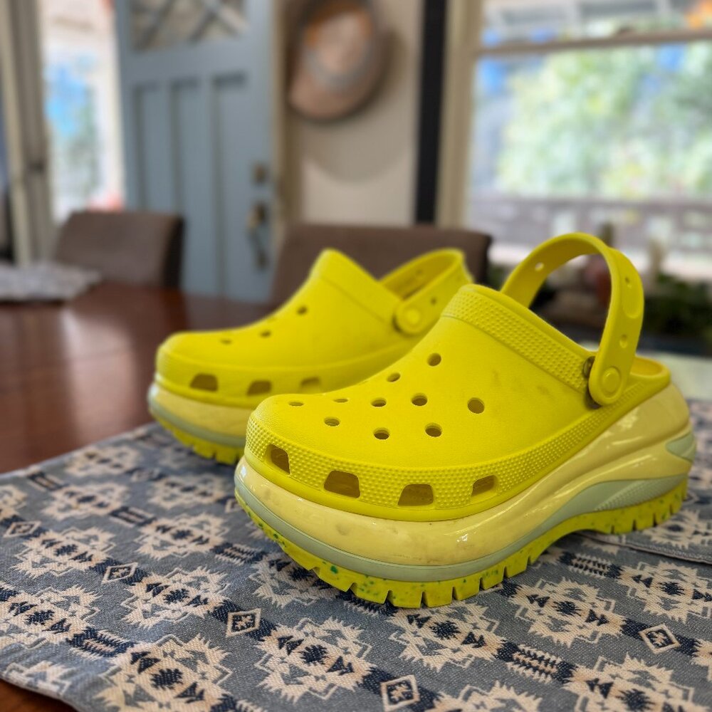 Crocs-Mega Crush Platform Neon Yellow Worn 2x!